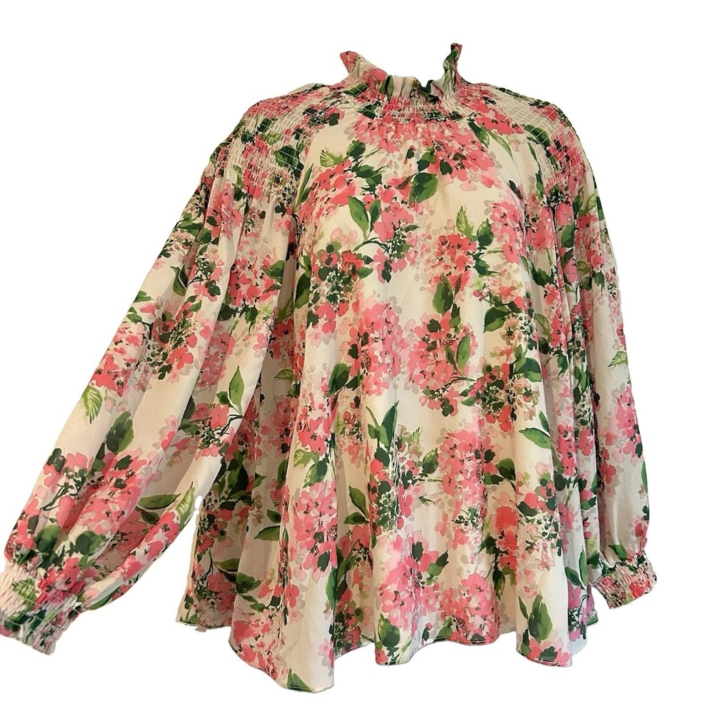 Tuckernuck Lydia Floral Blouse Sz S Gossamer  Hydrangea Smocked Balloon Sleeve